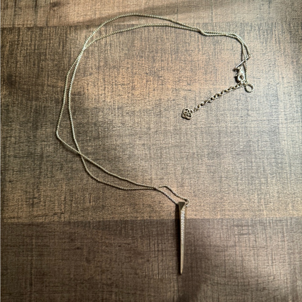 KENDRA SCOTT GOLD DAGGER NECKLACE